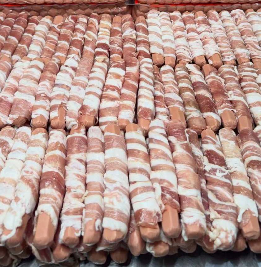HOT DOGS CON SALCHICHA CON TOCINO